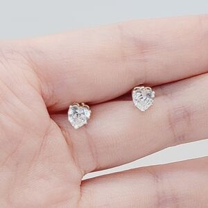 New 1 ct CZ Sterling Silver Heart Shape earrings